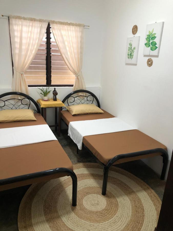 Hiraya Homestay Coron Exterior photo
